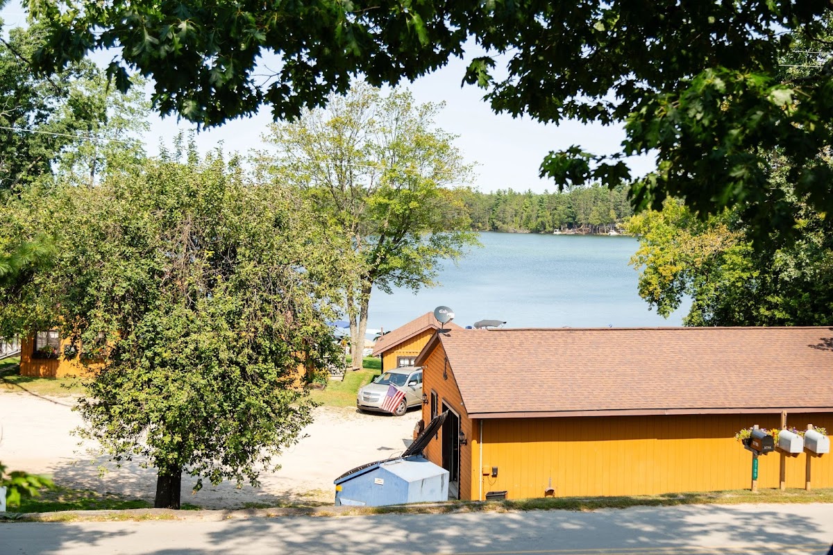 Clear Lake Resort thumbnail 2