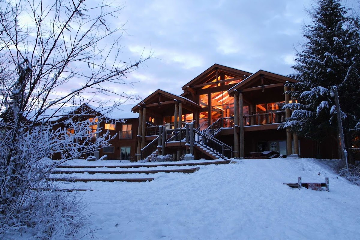 Clearwater Lodge thumbnail 3