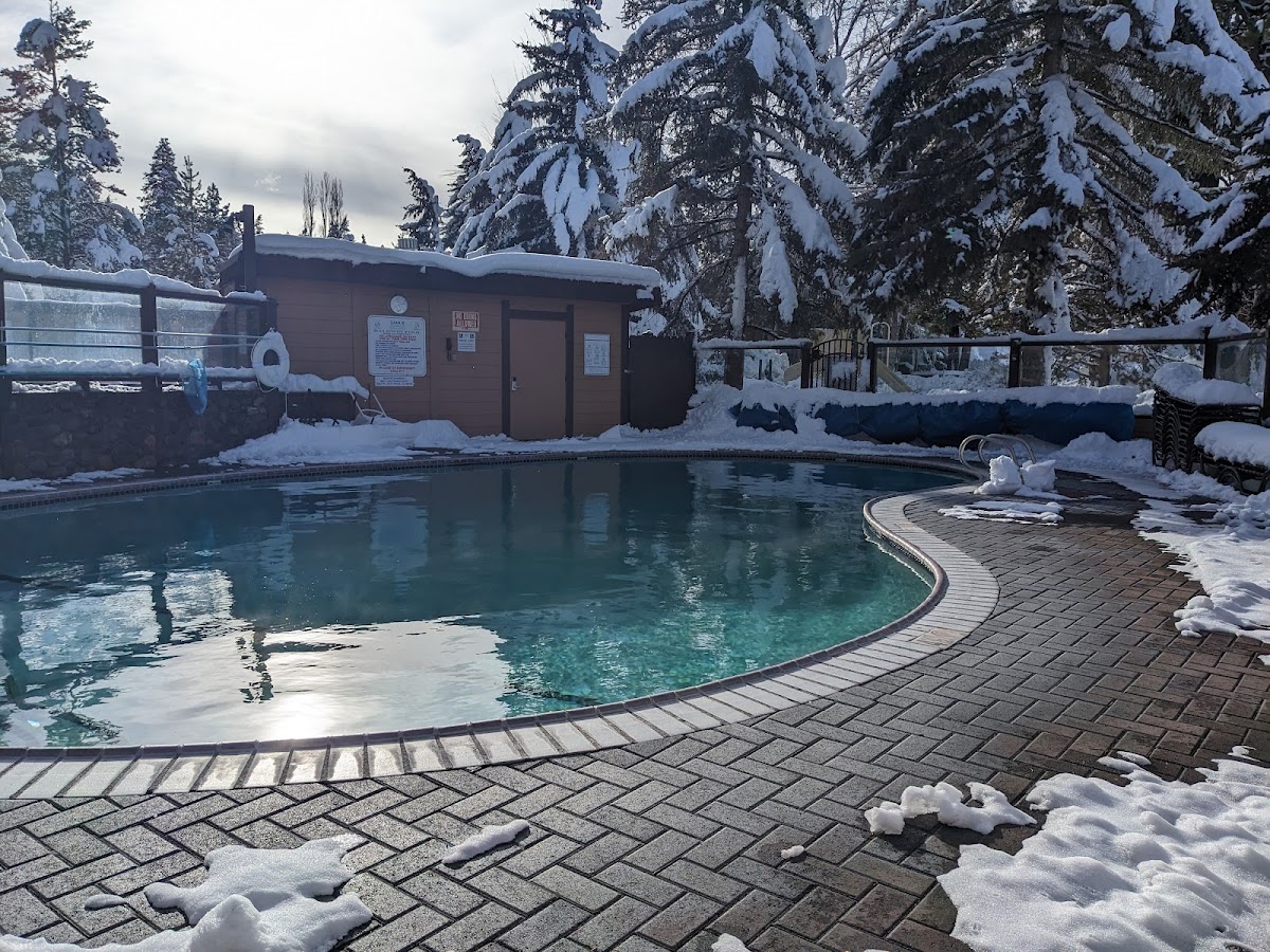 Tahoe Beach & Ski Club