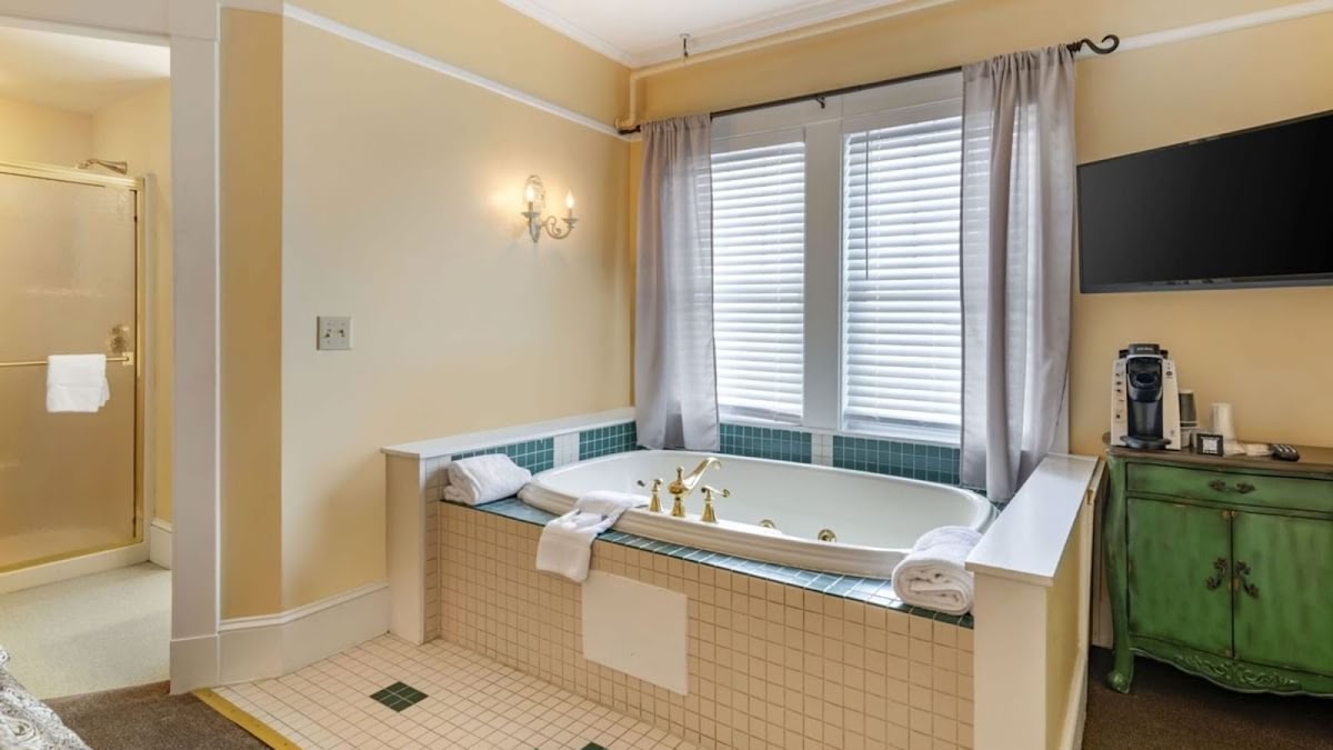 The Bethel Resort & Suites thumbnail 3