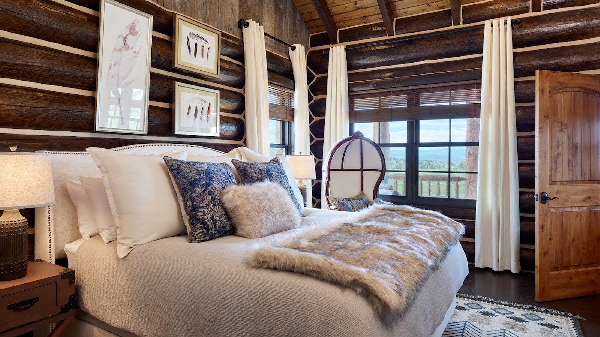 The Lodge & Spa at Brush Creek Ranch thumbnail 2