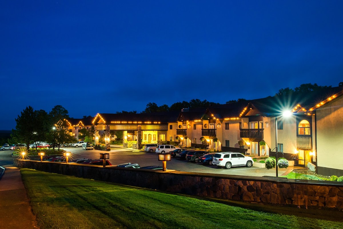 Treetops Resort